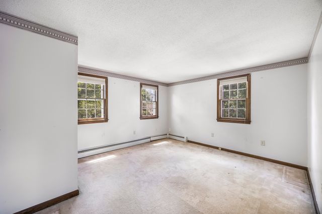 4 Ocean Ave, Newburyport, MA 01950