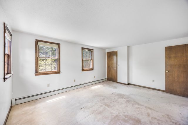 4 Ocean Ave, Newburyport, MA 01950
