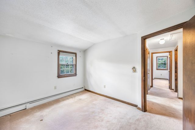 4 Ocean Ave, Newburyport, MA 01950