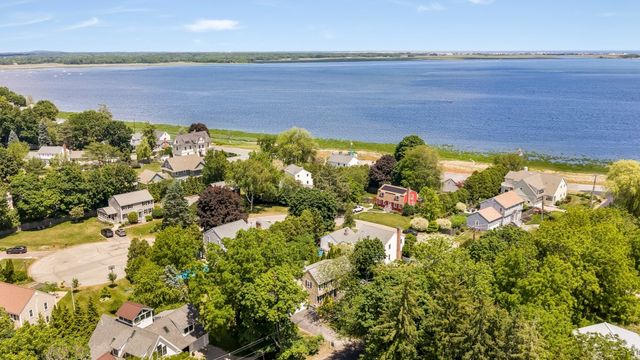4 Ocean Ave, Newburyport, MA 01950