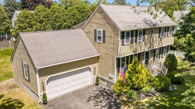 4 Ocean Ave, Newburyport, MA 01950
