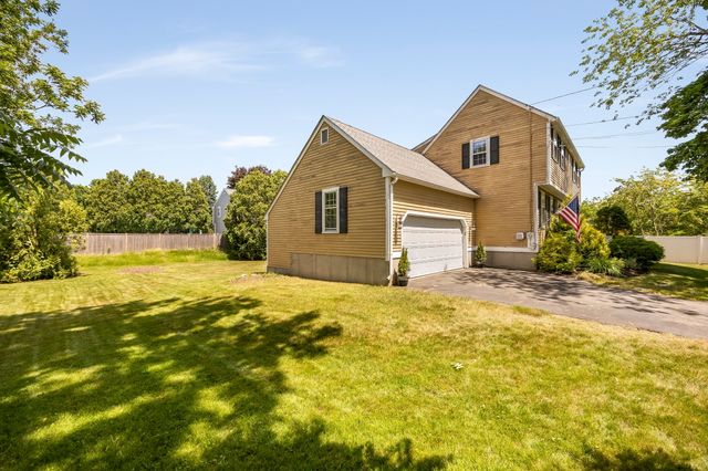 4 Ocean Ave, Newburyport, MA 01950
