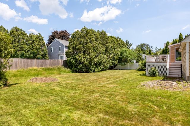 4 Ocean Ave, Newburyport, MA 01950