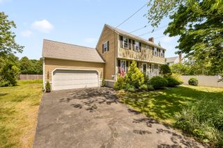 4 Ocean Ave, Newburyport, MA 01950