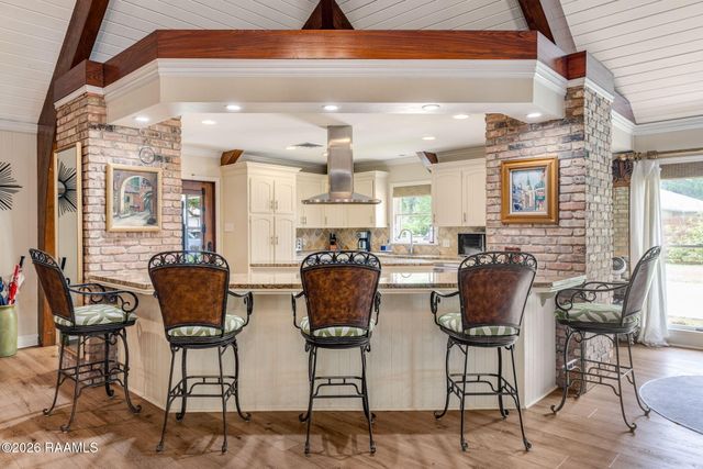 103 Flossmore Drive, Lafayette, LA 70508