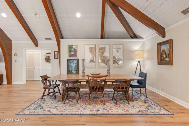 103 Flossmore Drive, Lafayette, LA 70508
