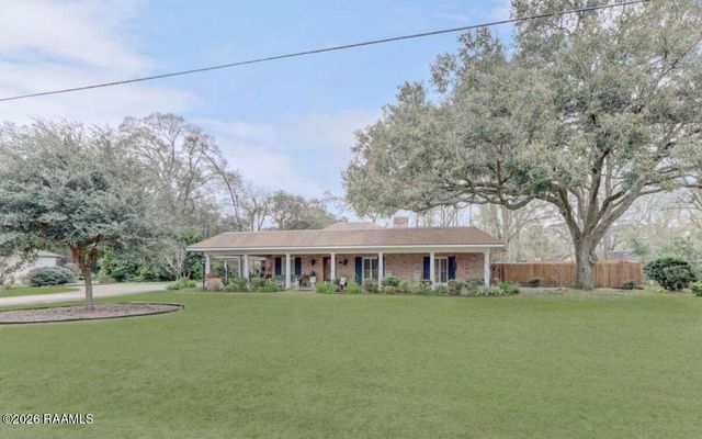 103 Flossmore Drive, Lafayette, LA 70508