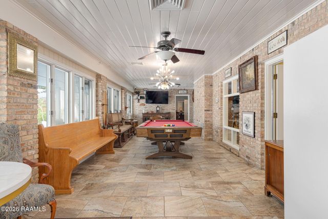 103 Flossmore Drive, Lafayette, LA 70508