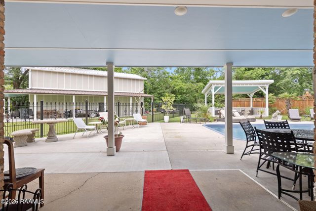 103 Flossmore Drive, Lafayette, LA 70508