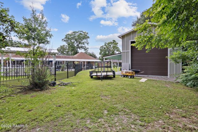 103 Flossmore Drive, Lafayette, LA 70508