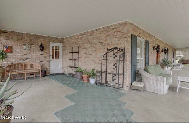 103 Flossmore Drive, Lafayette, LA 70508