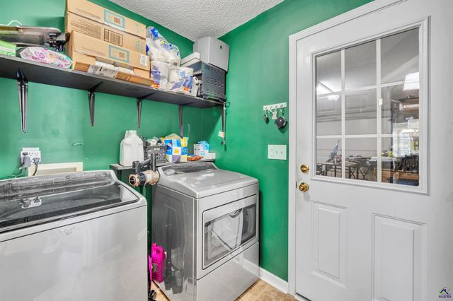 106 Mulligan Court, Bonaire, GA 31088