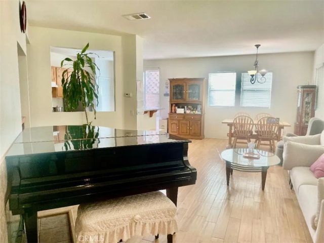 5751 Autumnwood, Jurupa Valley, CA 92509