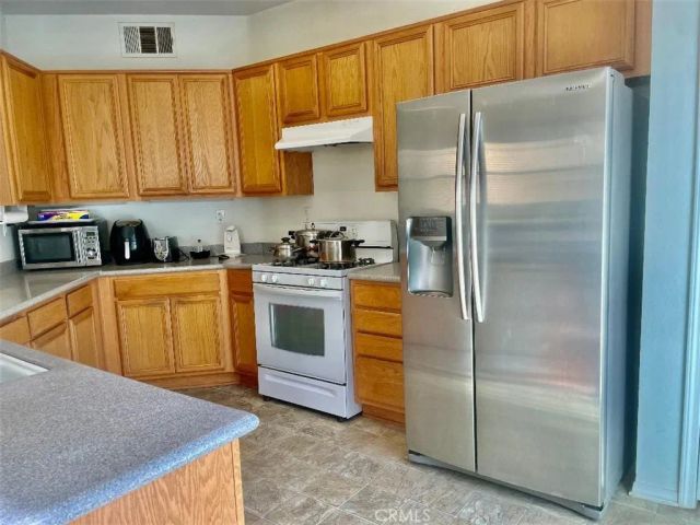 5751 Autumnwood, Jurupa Valley, CA 92509