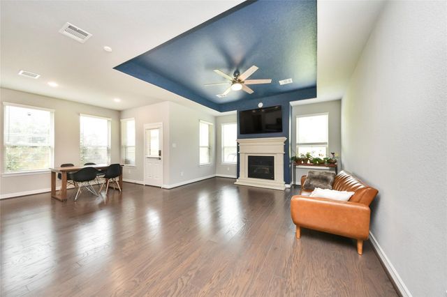 120 Chestnut Run Court, Conroe, TX 77384