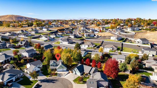 3731 Van Ct, West Richland, WA 99353