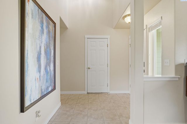 3731 Van Ct, West Richland, WA 99353