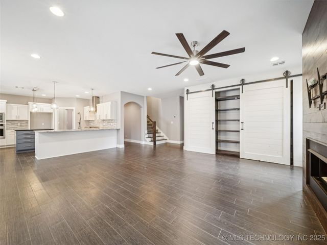 11427 S Ash Street, Jenks, OK 74037