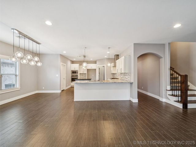 11427 S Ash Street, Jenks, OK 74037