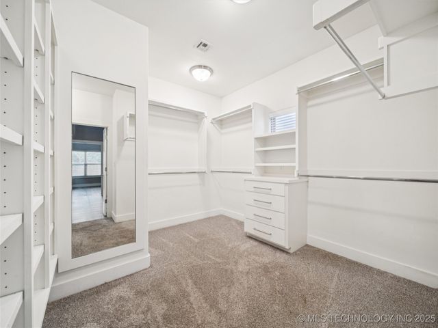11427 S Ash Street, Jenks, OK 74037
