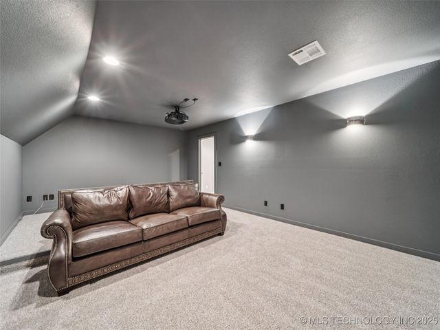 11427 S Ash Street, Jenks, OK 74037