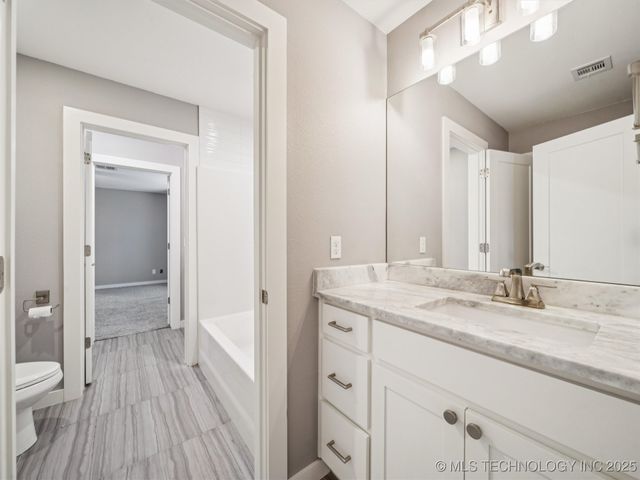 11427 S Ash Street, Jenks, OK 74037