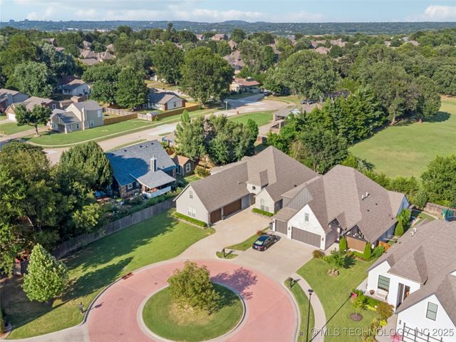11427 S Ash Street, Jenks, OK 74037