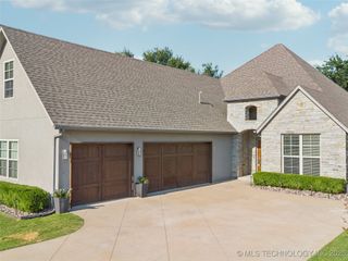 11427 S Ash Street, Jenks, OK 74037