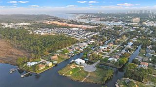 5514 Sea Spray Dr, Pensacola, FL 32507