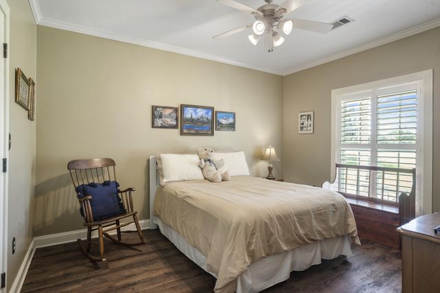 185 Lakeview Rd., Columbia, MS 39429