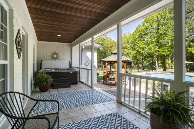 185 Lakeview Rd., Columbia, MS 39429