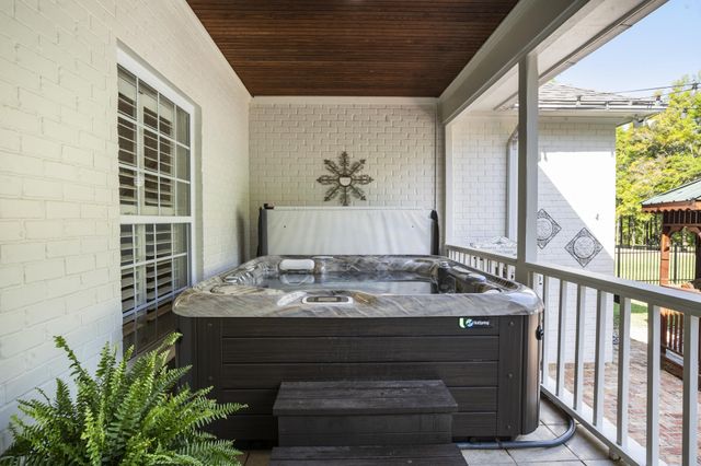 185 Lakeview Rd., Columbia, MS 39429