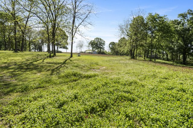 185 Lakeview Rd., Columbia, MS 39429