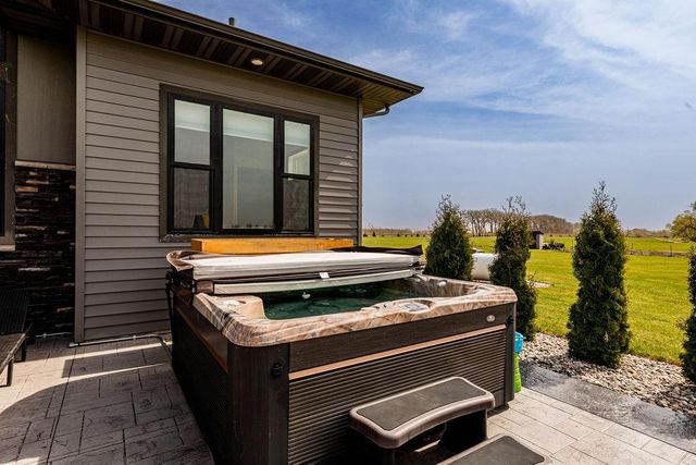 18595 43rd Avenue N, Hawley, MN 56549