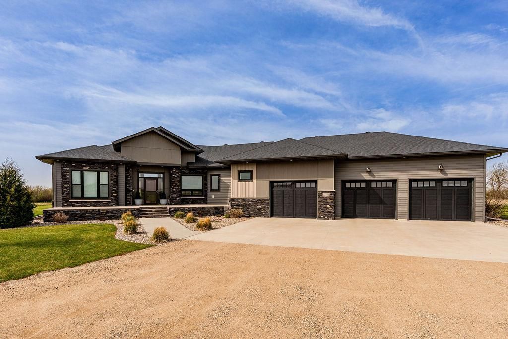 18595 43rd Avenue N, Hawley, MN 56549