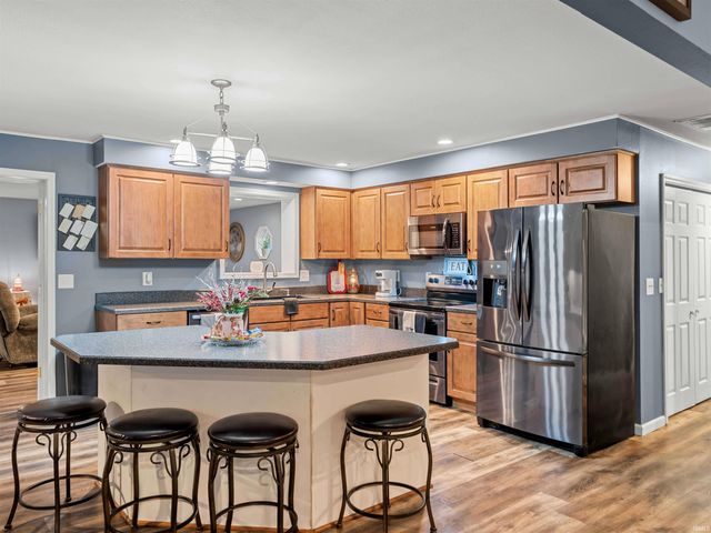 282 Wyler Lane, Mitchell, IN 47446