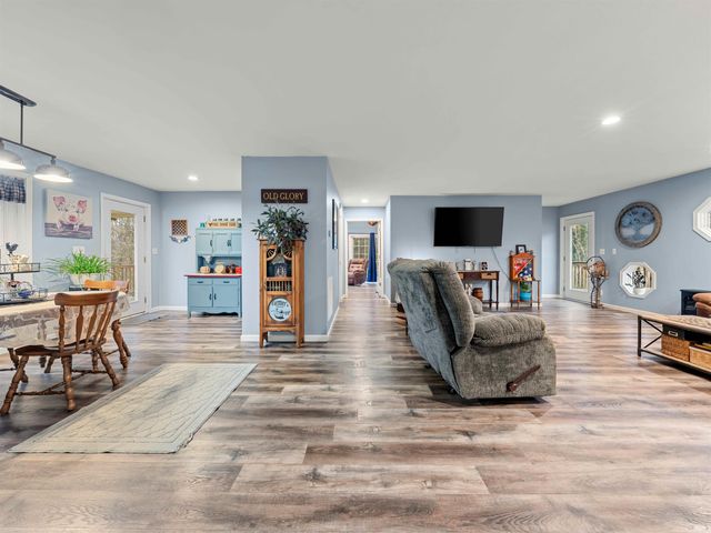 282 Wyler Lane, Mitchell, IN 47446