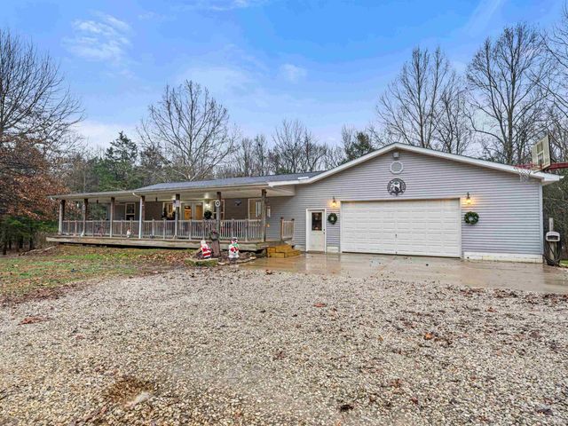 282 Wyler Lane, Mitchell, IN 47446