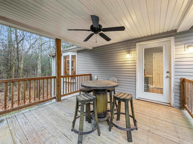 282 Wyler Lane, Mitchell, IN 47446