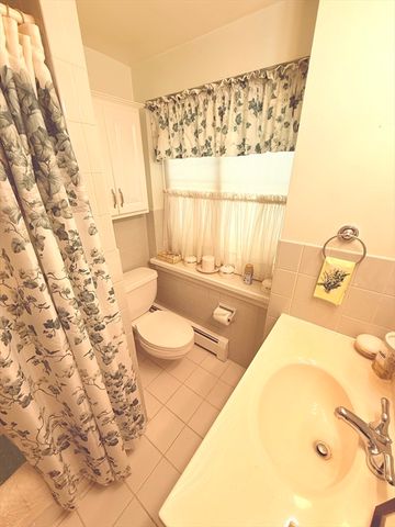 300 Lynn Shore Drive 207, Lynn, MA 01902