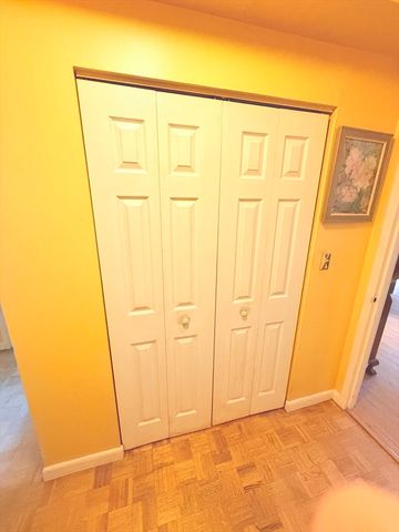 300 Lynn Shore Drive 207, Lynn, MA 01902