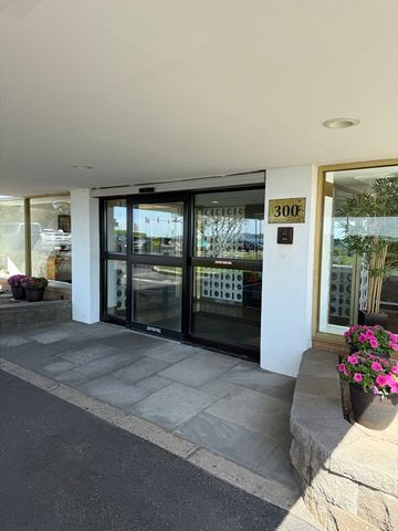 300 Lynn Shore Drive 207, Lynn, MA 01902