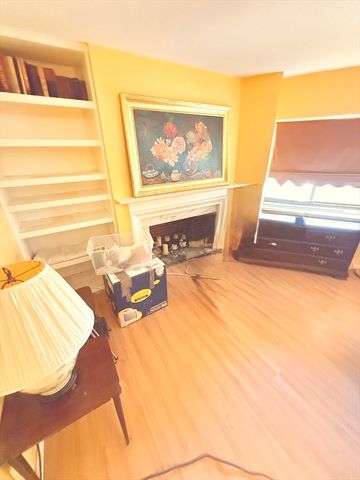 300 Lynn Shore Drive 207, Lynn, MA 01902