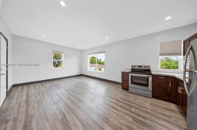 1020 SW 23rd Ave 4, Miami, FL 33135