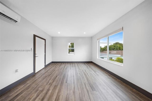 1020 SW 23rd Ave 4, Miami, FL 33135