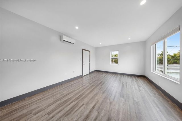 1020 SW 23rd Ave 4, Miami, FL 33135