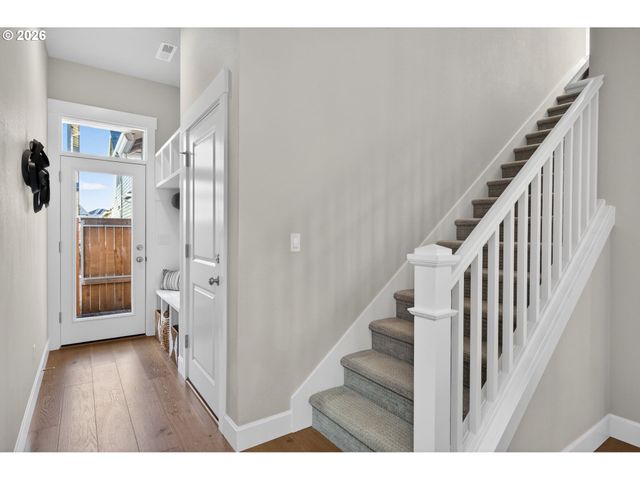 7002 Se GENROSA St, Hillsboro, OR 97123