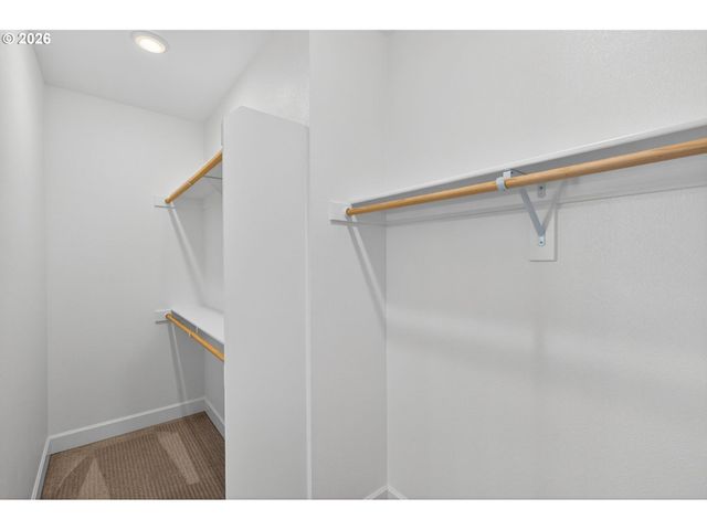 7002 Se GENROSA St, Hillsboro, OR 97123