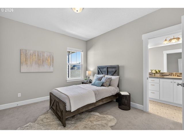 7002 Se GENROSA St, Hillsboro, OR 97123