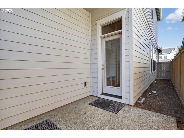 7002 Se GENROSA St, Hillsboro, OR 97123